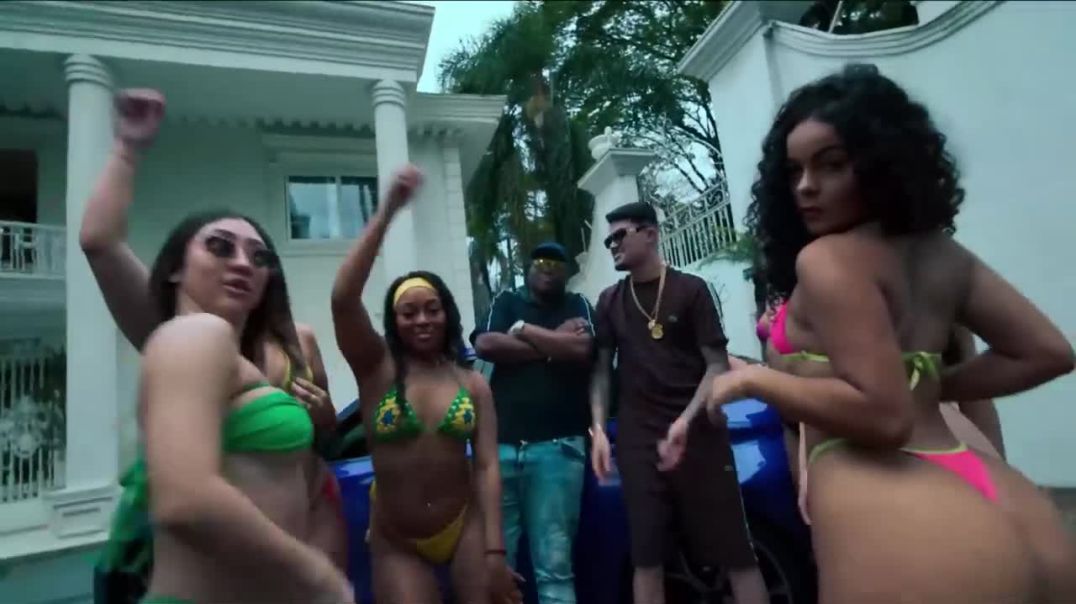 APENAS 18 AINDA BB TEM CORPÃO - MC Negão Original, MC Meno K, MC Jvila, Willian - SOM DE MALANDRO